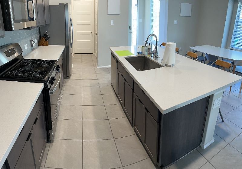 Furnished Finder property 470332_1 photo 6
