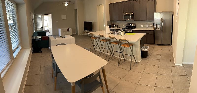 Furnished Finder property 470332_1 photo 4