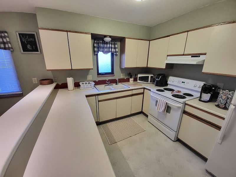 Furnished Finder property 470358_3 photo 13