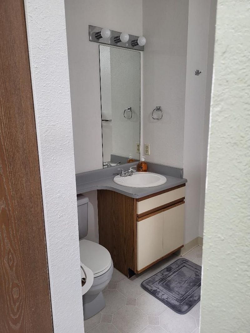 Furnished Finder property 470358_3 photo 20