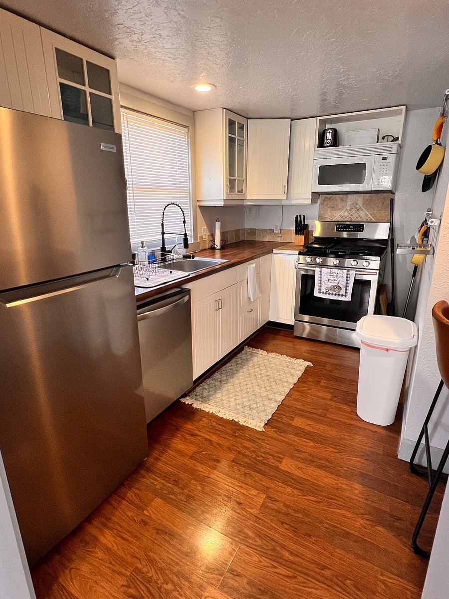 Furnished Finder property 470362_2 photo 3
