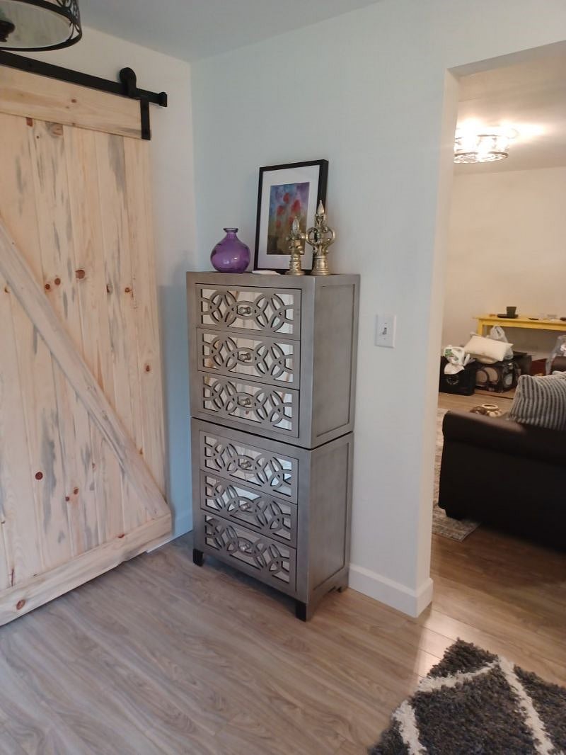 mirrored dressers