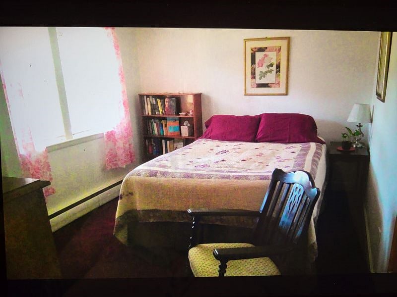 Queen Bed