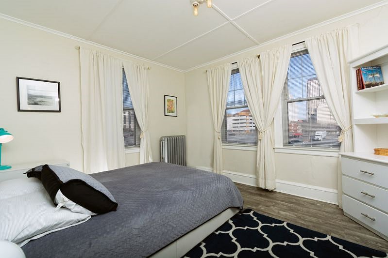 Second view of B2 bedroom
