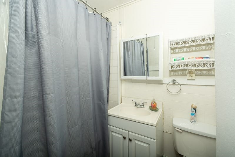 C1 unit bathroom stocked with toiletries