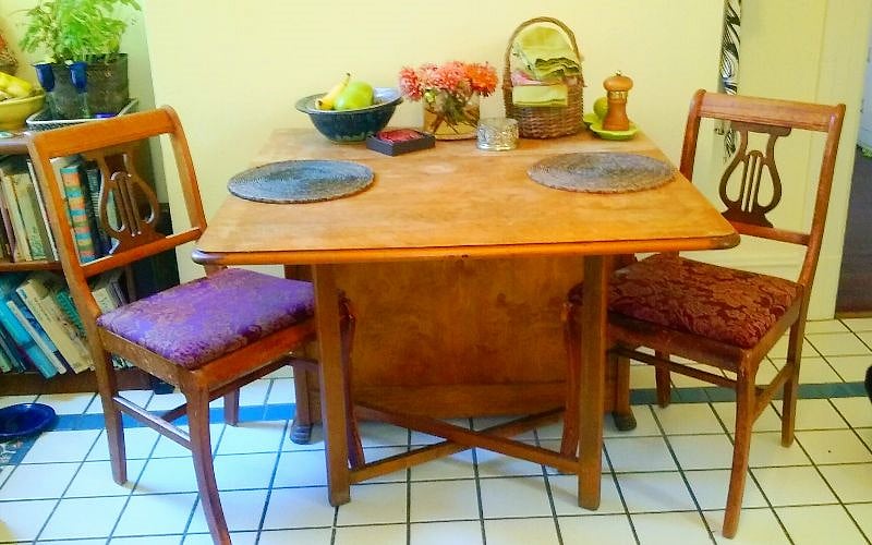 Kitchen table