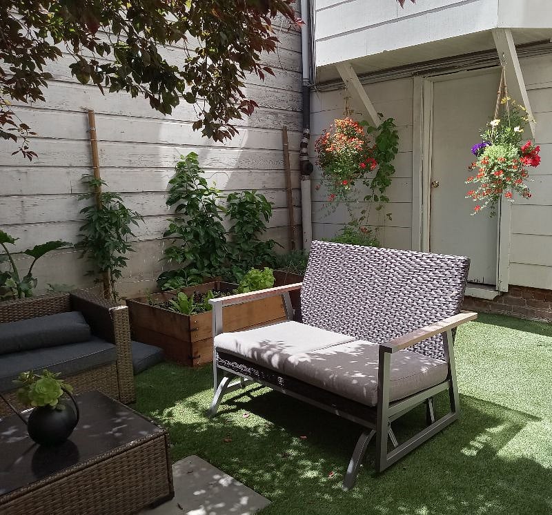 Backyard sofa-swing