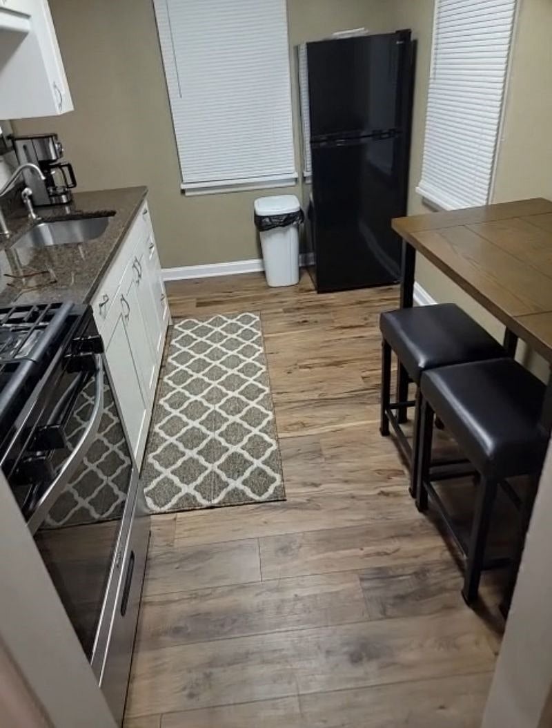 Furnished Finder property 470751_1 photo 2