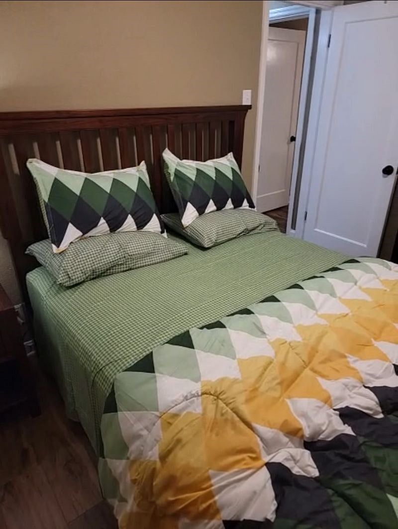 Furnished Finder property 470751_1 photo 12