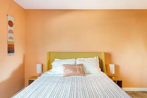 Queen bed