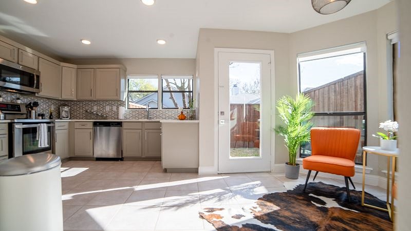 Furnished Finder property 471027_1 photo 10