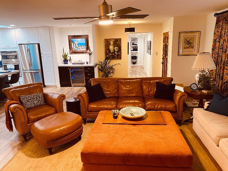 Comfortable Open seating