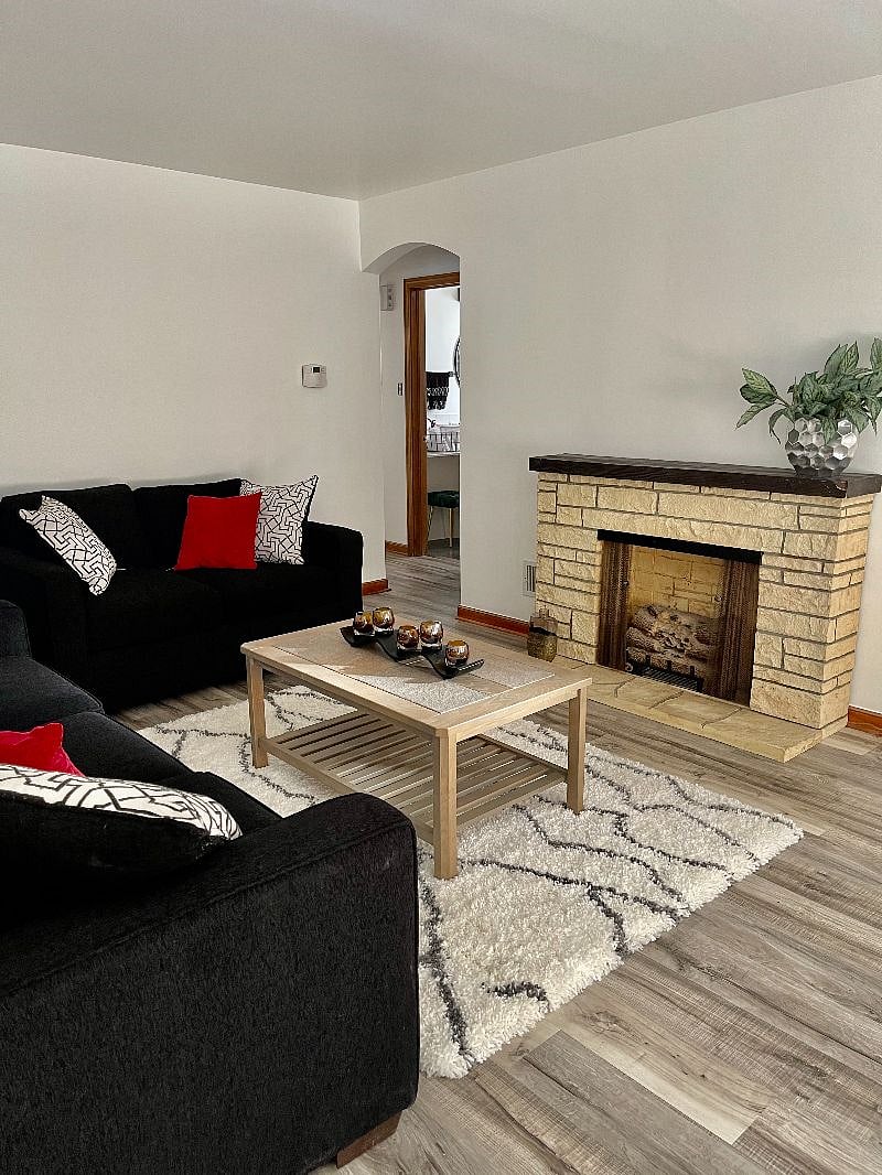 Furnished Finder property 471092_1 photo 2