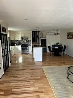 Furnished Finder property 471135_1 photo 2