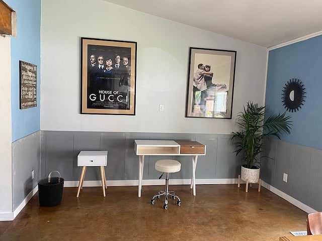 Area off kitchen