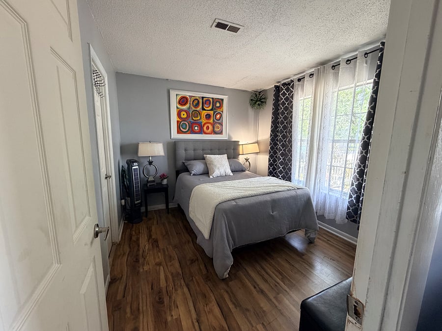 Furnished Finder property 471301_1 photo 8
