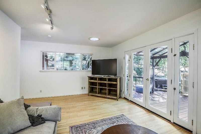 Furnished Finder property 471318_1 photo 39