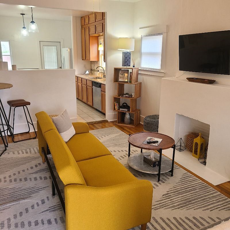 Furnished Finder property 471371_1 photo 3