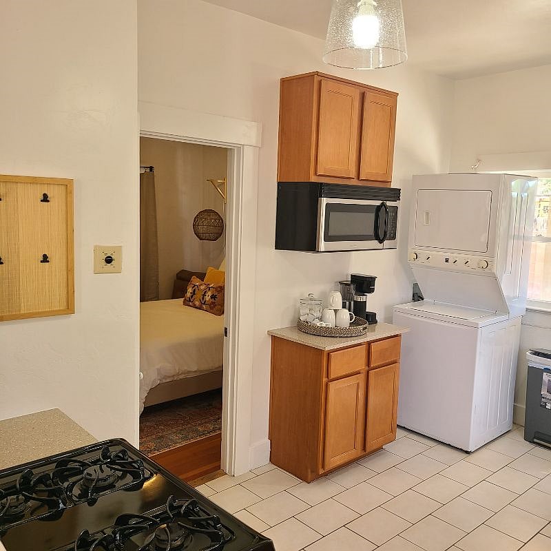 Furnished Finder property 471371_1 photo 8