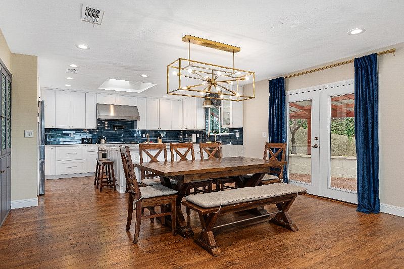 Furnished Finder property 471391_1 photo 6