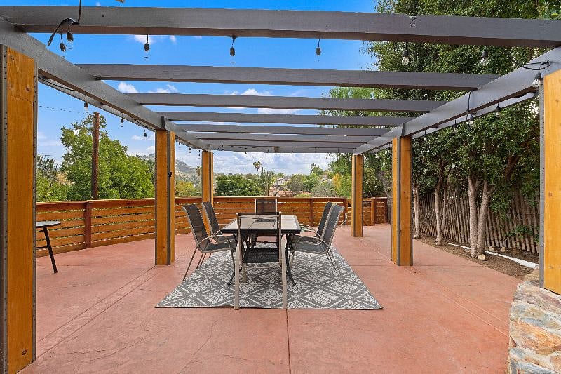 Furnished Finder property 471391_1 photo 31