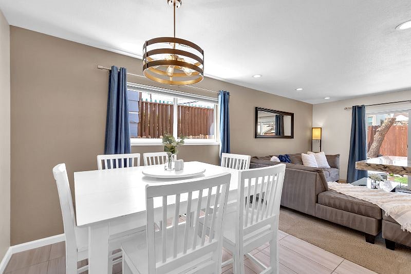 Furnished Finder property 471404_1 photo 8