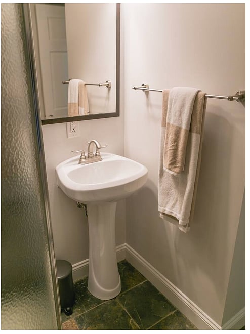 Furnished Finder property 471413_1 photo 11