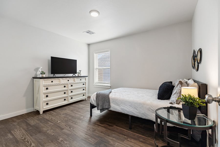 Furnished Finder property 471585_2 photo 11