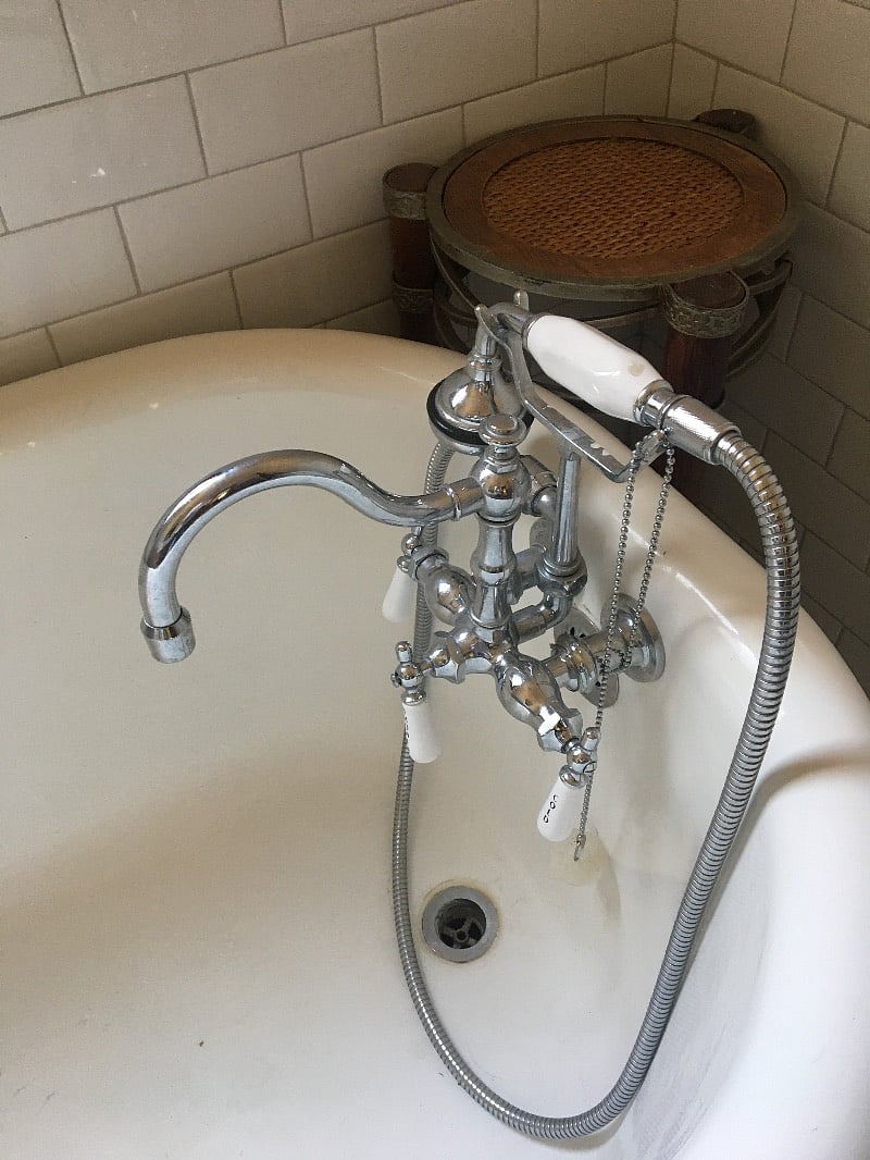 Tub
