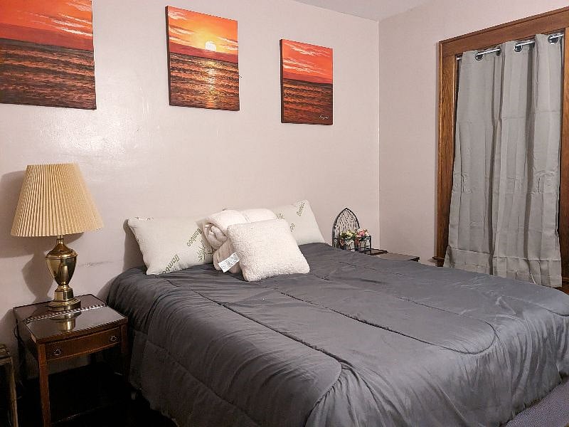 Bedroom #1