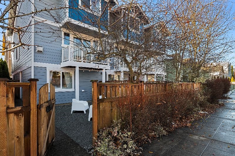 Furnished Finder property 471652_1 photo 3