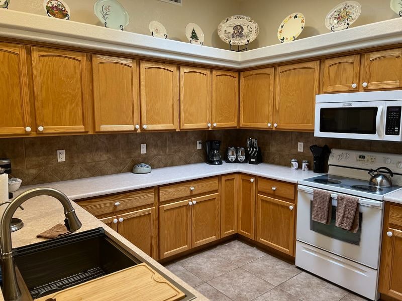 Furnished Finder property 471656_1 photo 40