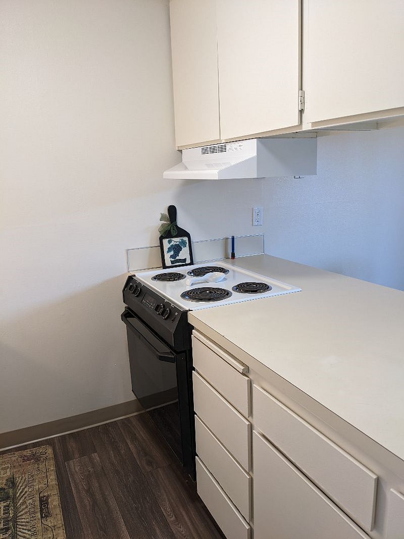 Furnished Finder property 471696_1 photo 4