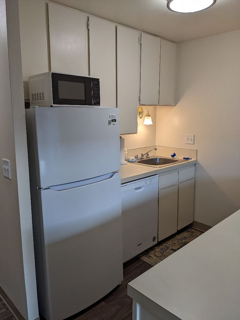 Furnished Finder property 471696_1 photo 3