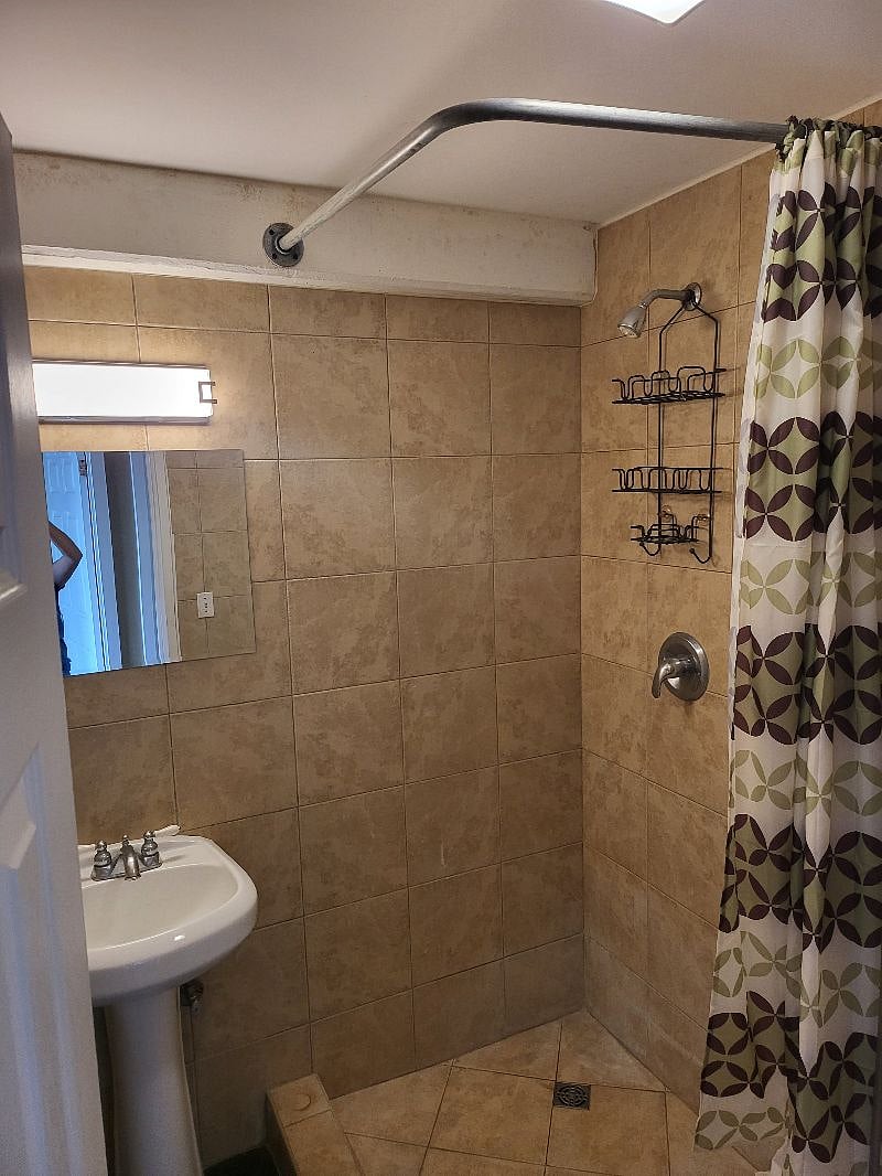 Furnished Finder property 471716_1 photo 3
