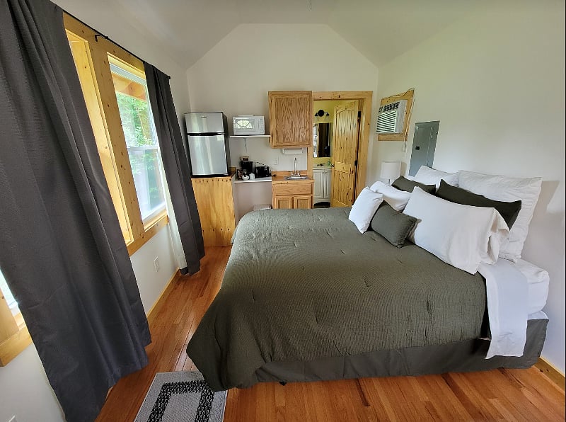 Furnished Finder property 471800_1 photo 3