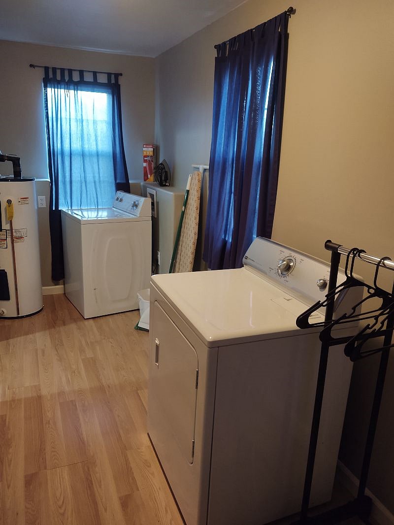 Furnished Finder property 471860_1 photo 3