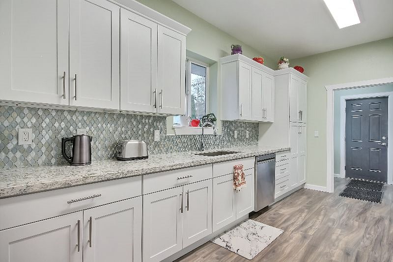 Furnished Finder property 471880_1 photo 16