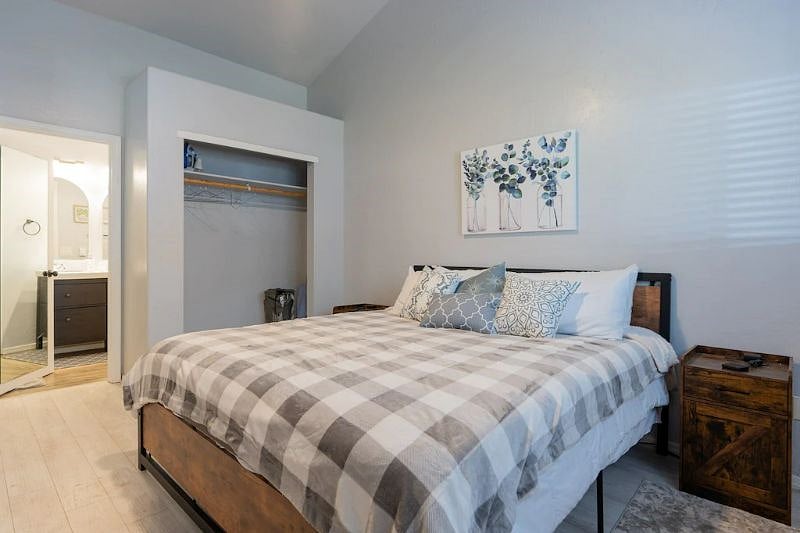 Furnished Finder property 471967_1 photo 11