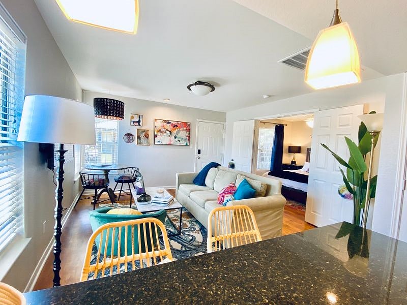 Breakfast bar