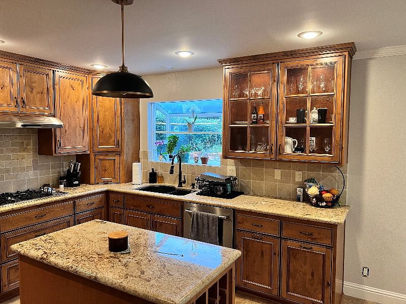 Furnished Finder property 472082_1 photo 11