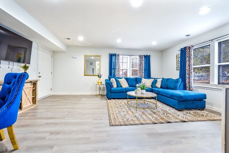 Furnished Finder property 472090_1 photo 4