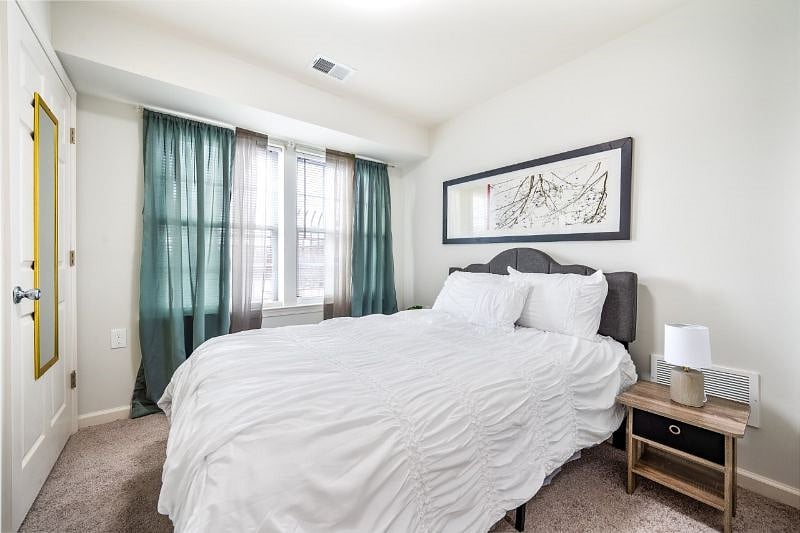 Furnished Finder property 472090_1 photo 8