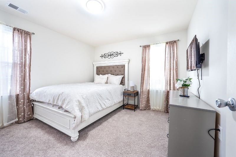 Furnished Finder property 472090_1 photo 12