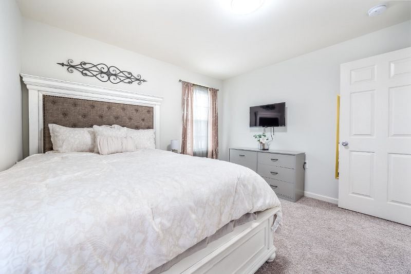 Furnished Finder property 472090_1 photo 13