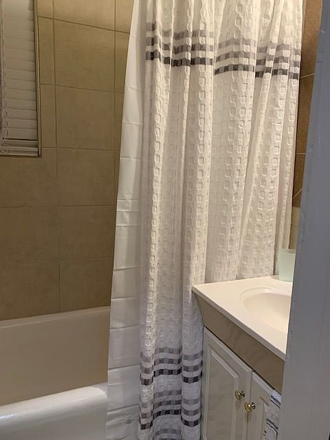 Furnished Finder property 472094_1 photo 8