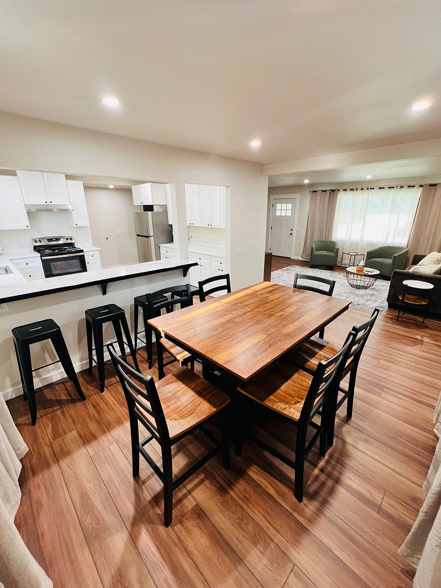 Furnished Finder property 472108_1 photo 2
