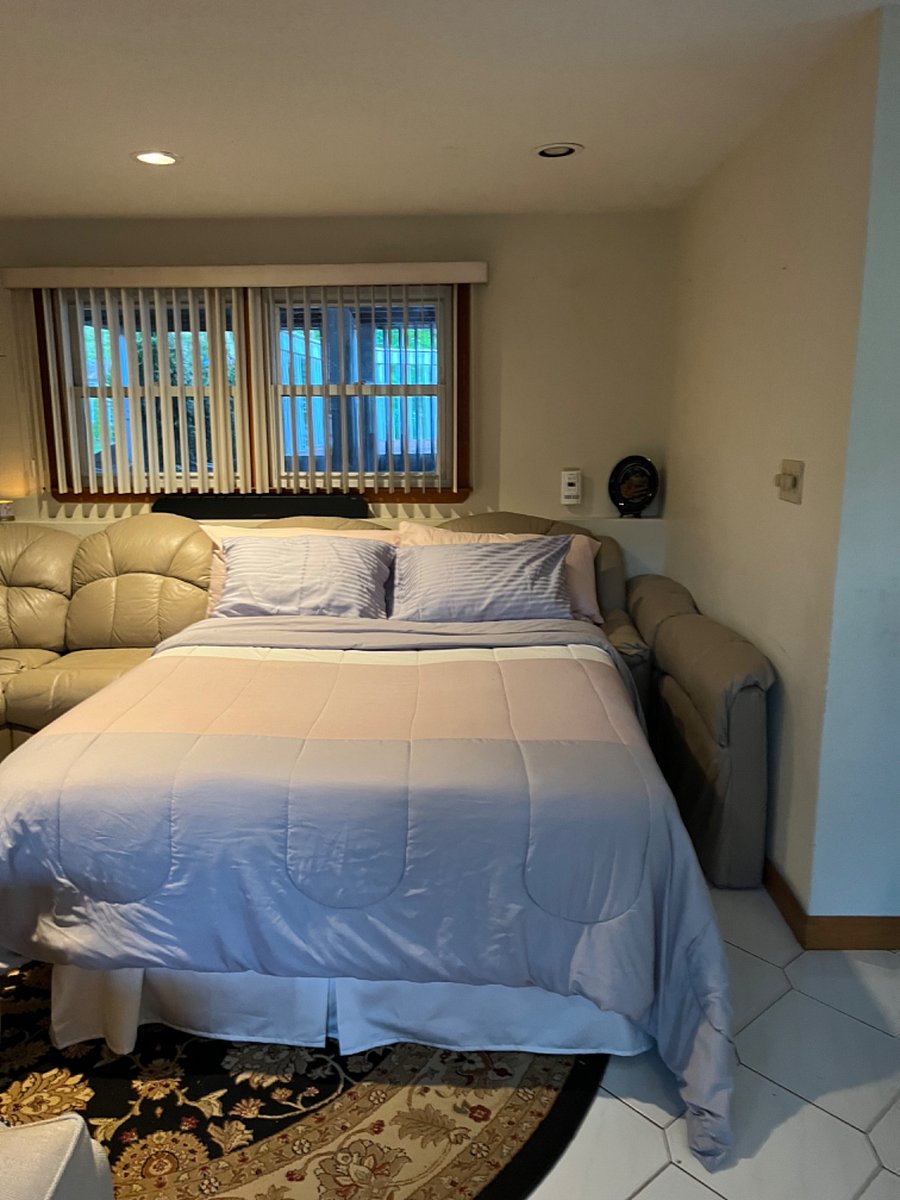 Furnished Finder property 472136_1 photo 21