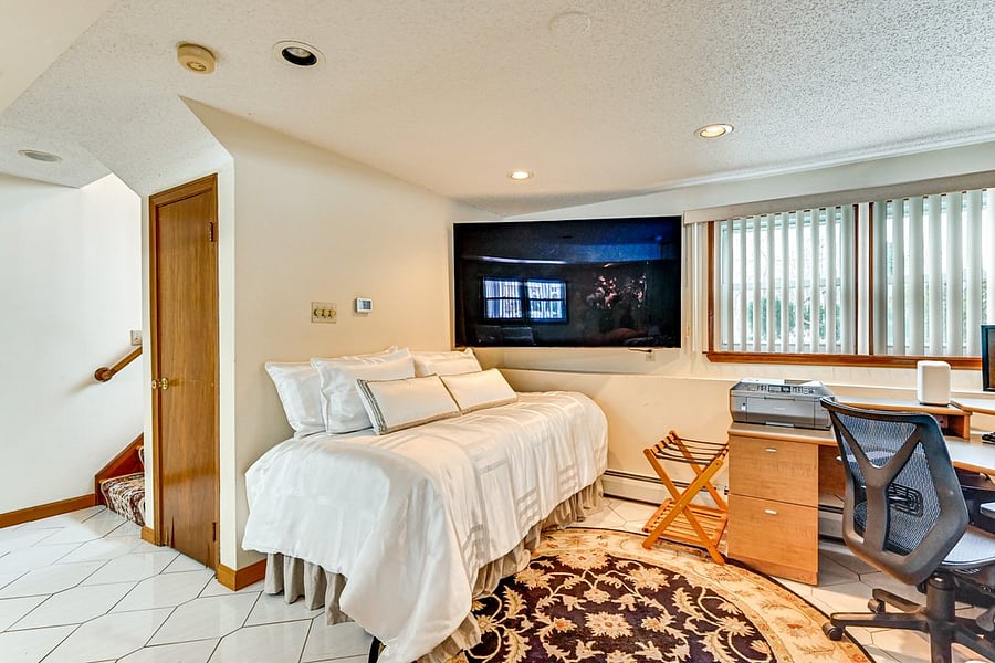 Furnished Finder property 472136_1 photo 22