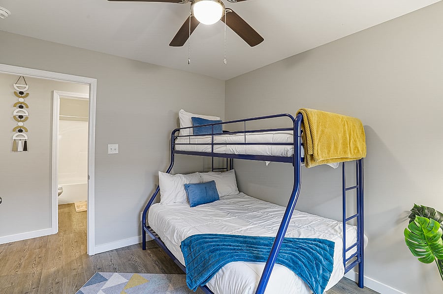Furnished Finder property 472163_1 photo 18